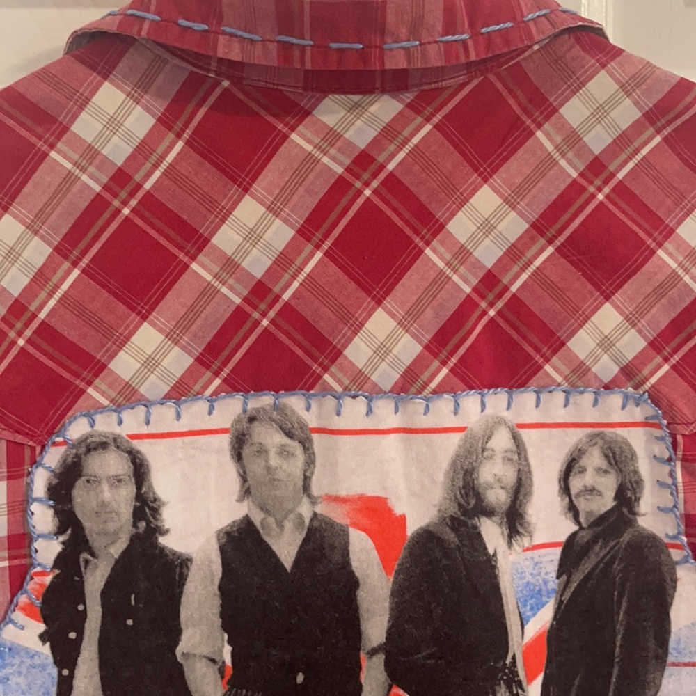 Fun, Funky Vintage Pearl Snap Beatles Shirt - Picture 6 of 6